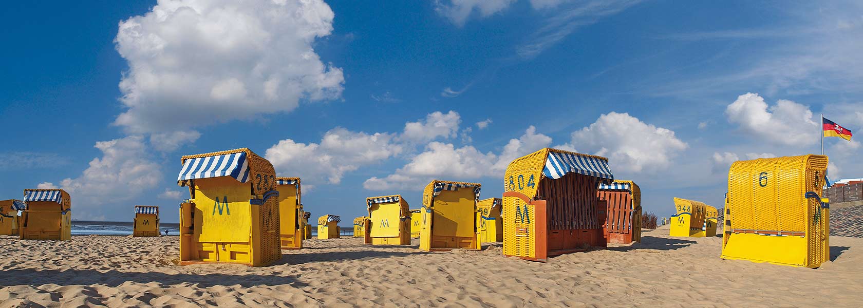 Sandstrand in Duhnen mit Strandkörben